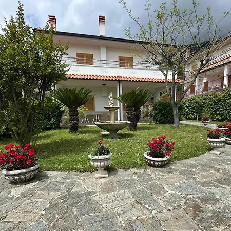 Lotelito Vila *